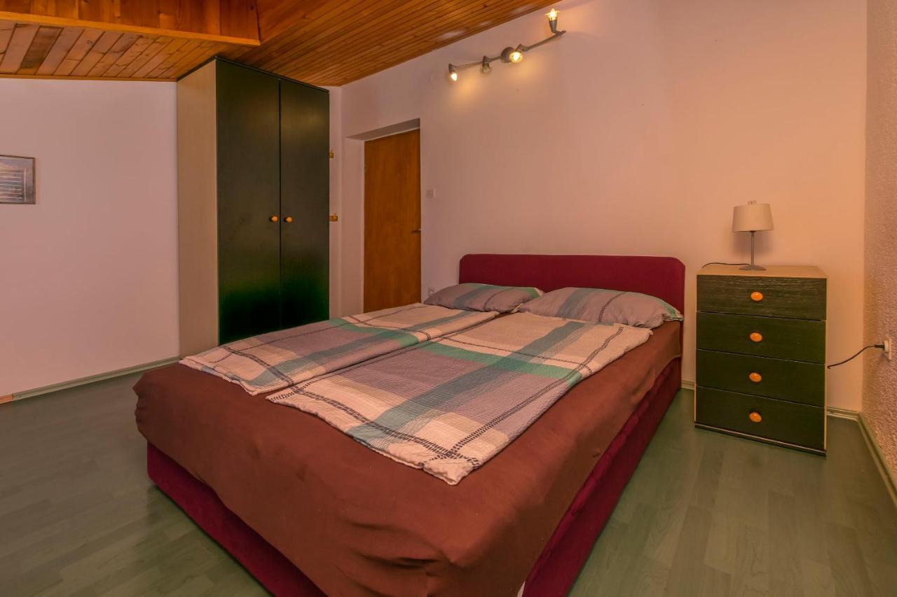 Apartments Olivera ロゴズニッツァ エクステリア 写真