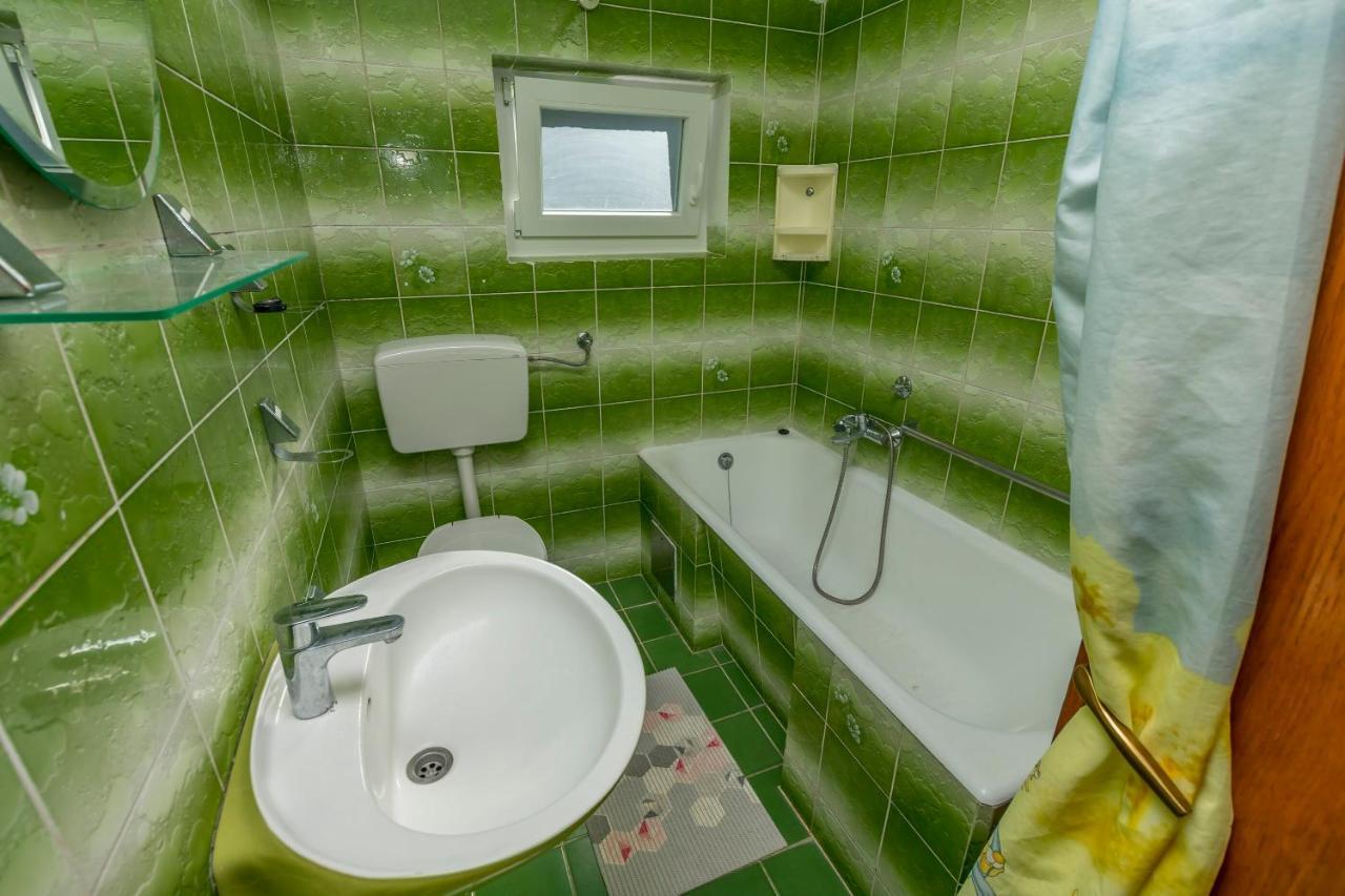 Apartments Olivera ロゴズニッツァ エクステリア 写真
