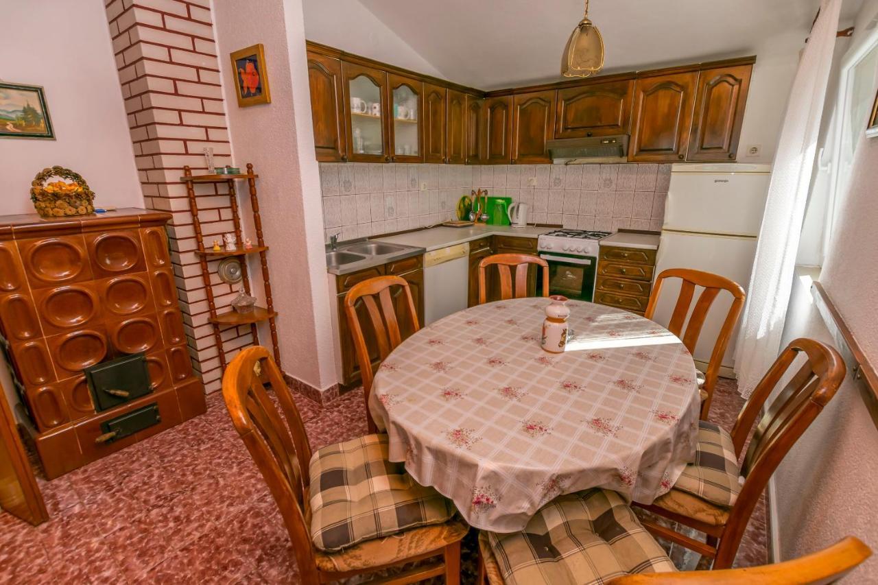 Apartments Olivera ロゴズニッツァ エクステリア 写真