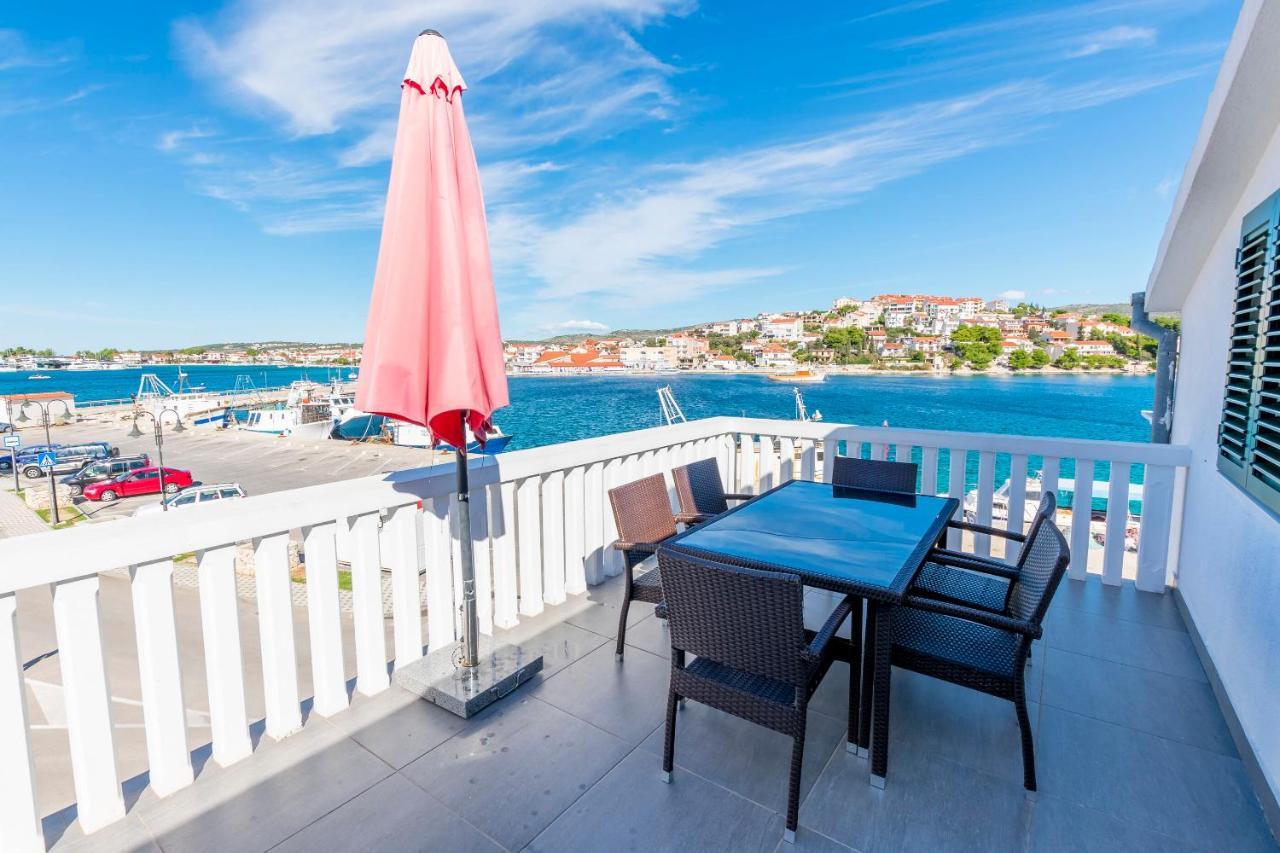 Apartments Olivera ロゴズニッツァ エクステリア 写真