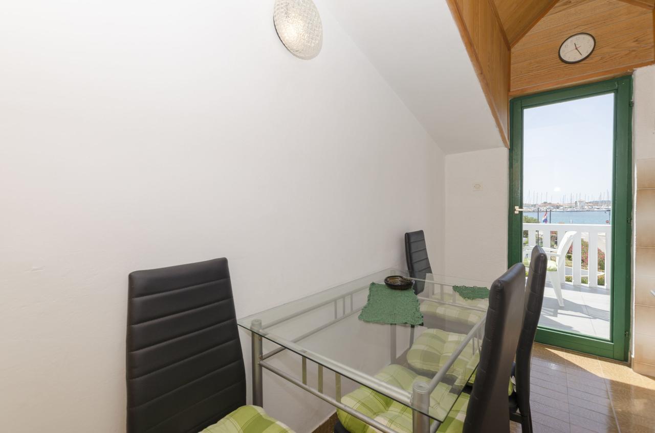 Apartments Olivera ロゴズニッツァ エクステリア 写真
